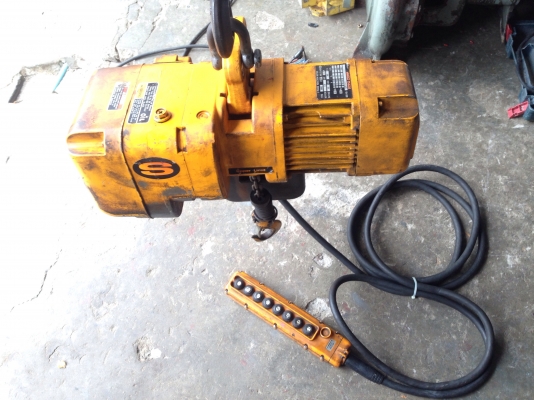 ขายรอกไฟฟ้า Kito 500Kg. Made in Japan 380V สภาพสวยเดิมๆ วิ่งนิ่ม พร้อมใช้งาน ขายรอกไฟฟ้า Kito 500Kg. Made in Japan 380V สภาพสวยเดิมๆ วิ่งนิ่ม พร้อมใช้งาน