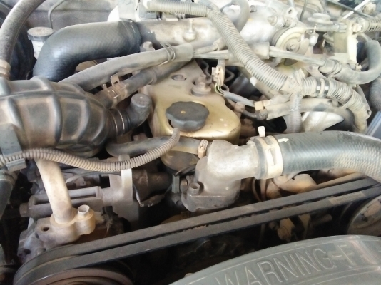 ISUZU D-MAX 4WD 3.0 LS CAB รถบ้านมือเดียวเดิม ๆ 2.7 แสน ต่อรอง