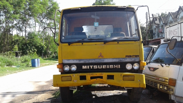 ขายรถฟูโซ่หกล้อหัวคัชซีตามสภาพช่วงล้อ3.70เหมาะทำดั๊มพ์