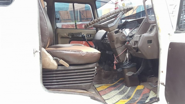 6ล้อยาว 7.20 KL585 รถห้าง เครื่อง 168 แรง คัสซีดี รถสวยเจ้าของใช้เอง ตัดขายสด