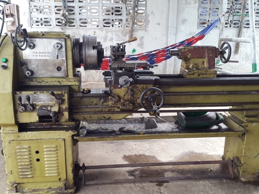 แท่นกลึง ต้าชิง 1000 บี 6 ฟุต 3 เพลา เกียร์บล็อก พร้อมใช้งาน สภาพสวยๆ ด่วนๆ 70,000