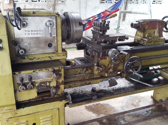 แท่นกลึง ต้าชิง 1000 บี 6 ฟุต 3 เพลา เกียร์บล็อก พร้อมใช้งาน สภาพสวยๆ ด่วนๆ 70,000