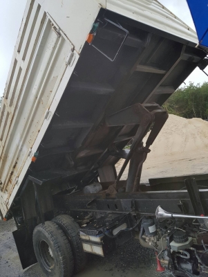 ขายรถหกล้อดัมพ์ HINO FC 9J เครื่อง 175 แรง ปี 53 ทะเบียนพร้อม