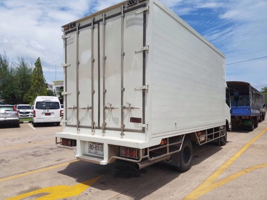 ขายรถบรรทุกตู้เย็น ISUZU NPR เครื่อง 150 แรง ปี 53 ทะเบียนพร้อม