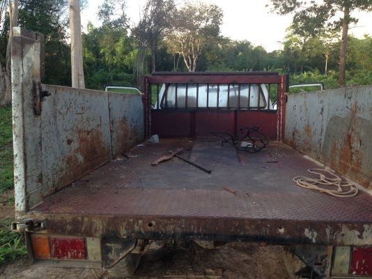 กระบะดั๊ม