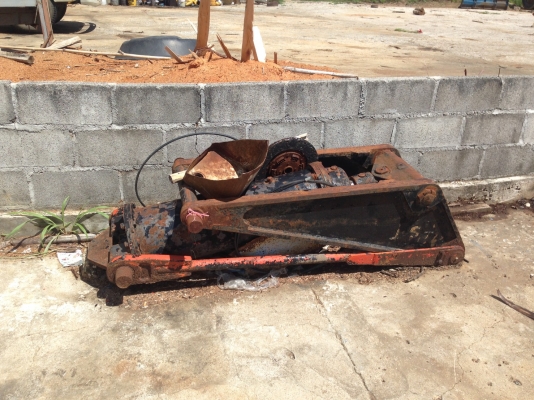 กระบอกดั๊ม