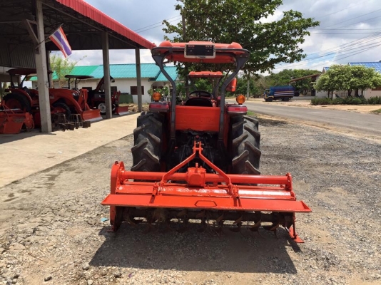 ขายรถไถคูโบต้า L4708Sp ใช้งาน 600 ชม. ขายพร้อมชุดอุปกรณ์ใบมีดดันดินหน้าและโลเตอร์รีตราช้าง รถสวย พร้อมใช้งานค่ะ ราคา 450,000 บาท สนใจโทร 081-9136451 หรือ ขอดูรูปได้ทาง line:bow6451 ค่ะ