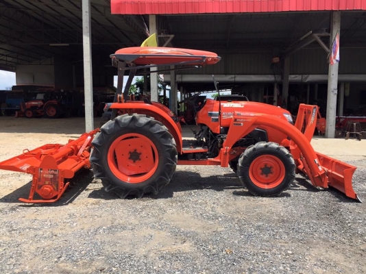 ขายรถไถคูโบต้า L4708Sp ใช้งาน 600 ชม. ขายพร้อมชุดอุปกรณ์ใบมีดดันดินหน้าและโลเตอร์รีตราช้าง รถสวย พร้อมใช้งานค่ะ ราคา 450,000 บาท สนใจโทร 081-9136451 หรือ ขอดูรูปได้ทาง line:bow6451 ค่ะ