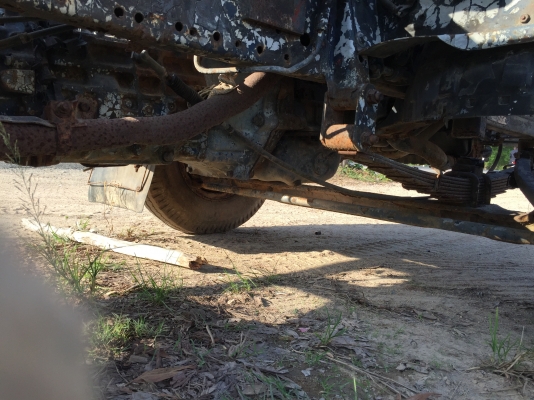 ขายซาก..6ล้อมีท้ายลาด135แรงFORD..ไม่มีเล่ม เดิมรถประมูลขายซากแบบไม่มีเล่ม Fหน้าFหลัง