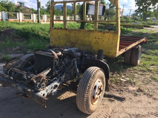 ขายซาก..6ล้อมีท้ายลาด135แรงFORD..ไม่มีเล่ม เดิมรถประมูลขายซากแบบไม่มีเล่ม Fหน้าFหลัง