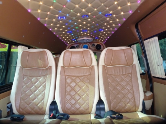 TOYOTA COMMUTER 2.7VVTI MT ปี 2010 TOYOTA COMMUTER 2.7VVTI MT ปี 2010