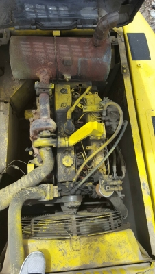 KOMATSU PC200 รุ่น 6 (เจ้าของขายเอง) KOMATSU PC200 รุ่น 6 (เจ้าของขายเอง)