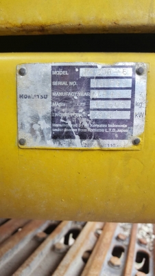 KOMATSU PC200 รุ่น 6 (เจ้าของขายเอง) KOMATSU PC200 รุ่น 6 (เจ้าของขายเอง)