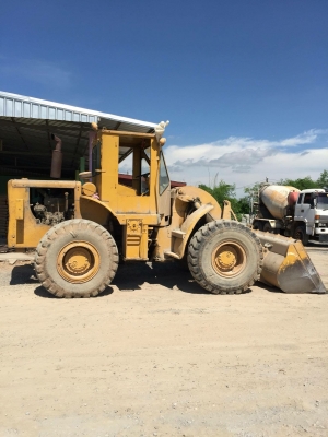 รถตักล้อยางCAT950 สวยๆ