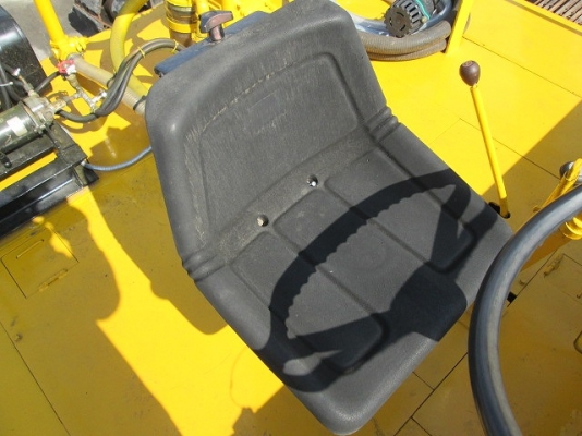 รถบด ล้อยาง 7 ล้อ R20A # R20A-0102 รถนอก นำเข้าจากยี่ปุ่น โทร. กุ้ง:0813062283