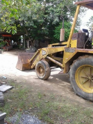 รถตักหน้า-ขุดหลังJCB   รถร้านวัสดุใช้งานน้อย  พร้อมใช้งาน..