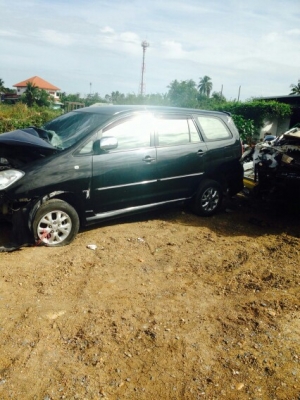 ซาก INNOVA เครื่อง 2700 ออโต้ ถอดเเยกขายอะไหลทุกอย่างทั้งคันสอบถามได้มีหลายรุ่นเก๋งเเละกระบะ