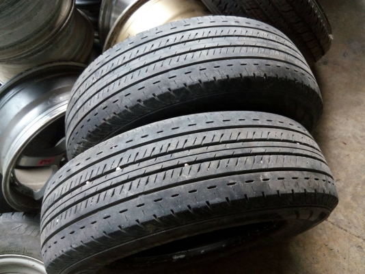205/70R15 BRIDGESTONE DURAVIS R611 มี 2 เส้น tel.081-4273941 ไอดีไลน์ 0814273941
