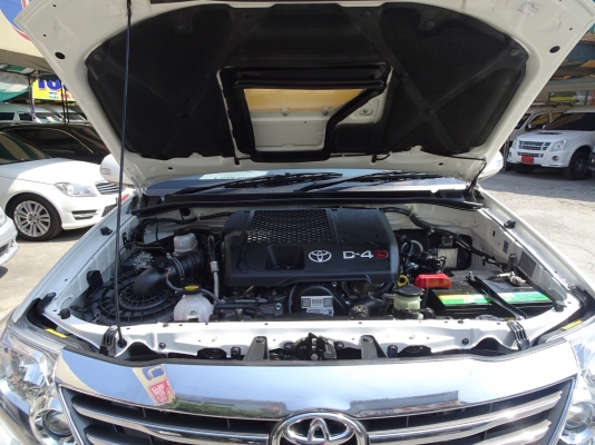TOYOTA FORTUNER 3.0V NAVI เกียร์AT 4WD ปี2014 โทร 062-991-6649 ดาวออโต้เบสท์