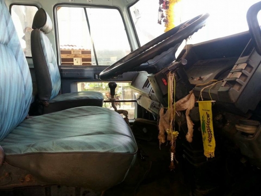 ขายรถ10ล้อ เทรลเลอร์2เพลา แท่นเตี้ย ร็อกกี้175แรง พาวเวอร์ เบรกจิฟฟี่ สภาพพร้อมใช้งาน เอกสารพร้อมโอน สนใจโทร 090-8588220คุณนะ 093-3258446คุณบิว หรือเข้าดูสินค้าอื่นๆได้ที่ www.narong2truck.com หรือ www.truck.in.th/498 หรือเพจFacebook ณรงค์ ซื้อขายรถมือสอง