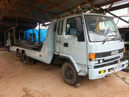 ขายรถ10ล้อ เทรลเลอร์2เพลา แท่นเตี้ย ร็อกกี้175แรง พาวเวอร์ เบรกจิฟฟี่ สภาพพร้อมใช้งาน เอกสารพร้อมโอน สนใจโทร 090-8588220คุณนะ 093-3258446คุณบิว หรือเข้าดูสินค้าอื่นๆได้ที่ www.narong2truck.com หรือ www.truck.in.th/498 หรือเพจFacebook ณรงค์ ซื้อขายรถมือสอง