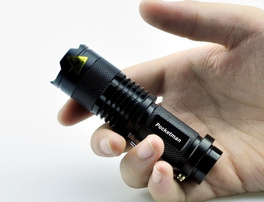 ไฟฉายชุปเปอร์ LED กำลังสูง ยี่ห้อ Pocketman ขนาดเล็กกันน้ำ มี 3 โมดการทำงานพกพาสะดวกส่องได้ไกล
