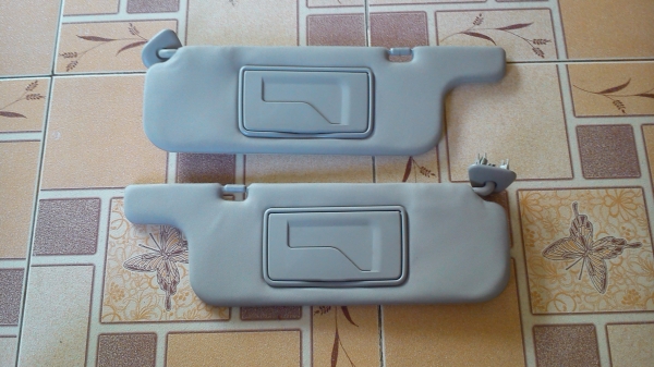 ที่บังแดดTOYOTA ALTIS แบบกำมะหยี่ มีกระจกทั้งสองข้าง สภาพสวย มือสองจากญี่ปุ่น ที่บังแดดTOYOTA ALTIS แบบกำมะหยี่ มีกระจกทั้งสองข้าง สภาพสวย มือสองจากญี่ปุ่น