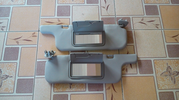 ที่บังแดดTOYOTA ALTIS แบบกำมะหยี่ มีกระจกทั้งสองข้าง สภาพสวย มือสองจากญี่ปุ่น ที่บังแดดTOYOTA ALTIS แบบกำมะหยี่ มีกระจกทั้งสองข้าง สภาพสวย มือสองจากญี่ปุ่น