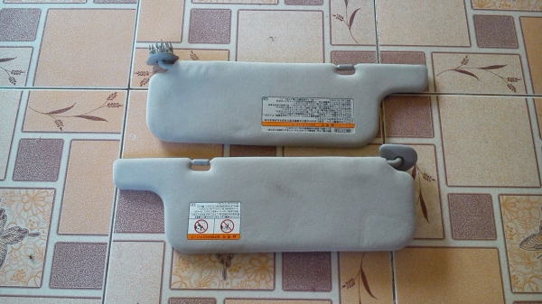 ที่บังแดดTOYOTA ALTIS แบบกำมะหยี่ มีกระจกทั้งสองข้าง สภาพสวย มือสองจากญี่ปุ่น ที่บังแดดTOYOTA ALTIS แบบกำมะหยี่ มีกระจกทั้งสองข้าง สภาพสวย มือสองจากญี่ปุ่น