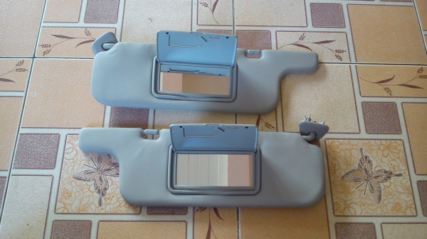 ที่บังแดดTOYOTA ALTIS แบบกำมะหยี่ มีกระจกทั้งสองข้าง สภาพสวย มือสองจากญี่ปุ่น ที่บังแดดTOYOTA ALTIS แบบกำมะหยี่ มีกระจกทั้งสองข้าง สภาพสวย มือสองจากญี่ปุ่น