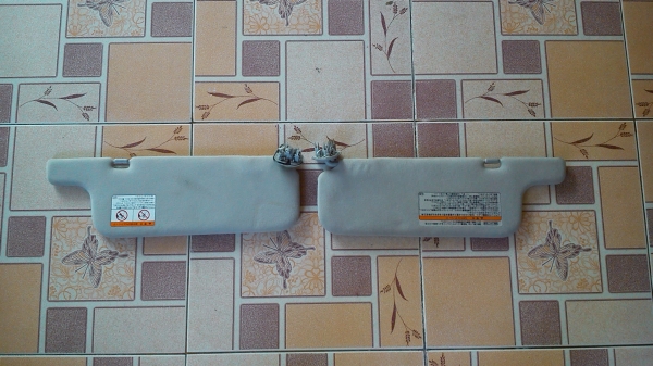 ที่บังแดดTOYOTA ALTIS แบบกำมะหยี่ มีกระจกทั้งสองข้าง สภาพสวย มือสองจากญี่ปุ่น ที่บังแดดTOYOTA ALTIS แบบกำมะหยี่ มีกระจกทั้งสองข้าง สภาพสวย มือสองจากญี่ปุ่น