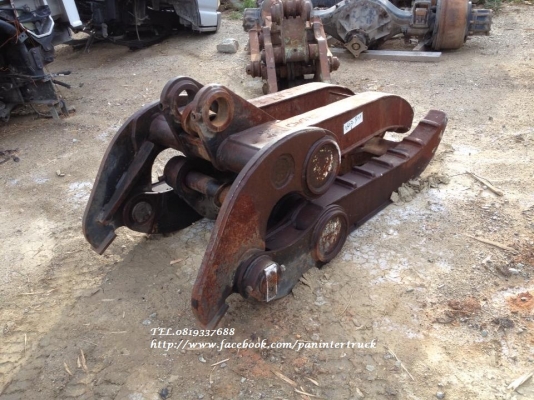 FROM JAPAN ตัวคีบปากหนีบไม้อุปกรณ์รองรับสำหรับรถขุดไซค์ 200 /สวมบูทสลัก 80 มิล /ราคาเพียง 38,500 บาท สนใจติดต่อ 0819337688