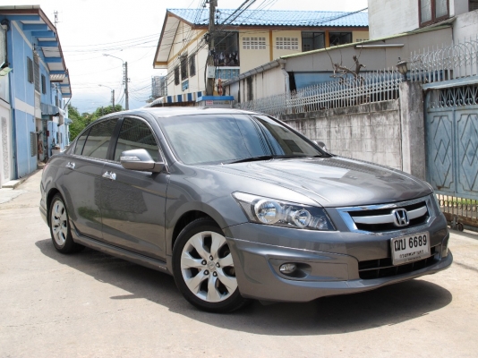 ACCORD 2.4 NAVI ปี 2008 ติด LPG ถังโดนัท อย่างดี