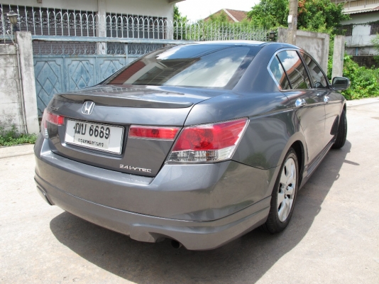 ACCORD 2.4 NAVI ปี 2008 ติด LPG ถังโดนัท อย่างดี