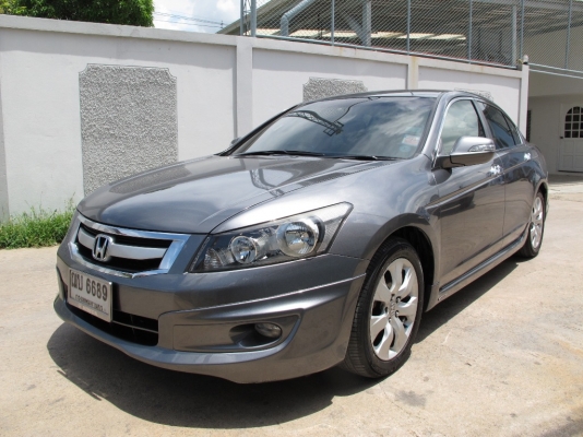 ACCORD 2.4 NAVI ปี 2008 ติด LPG ถังโดนัท อย่างดี
