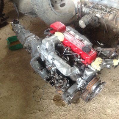 ขายเครื่อง Nissan.  Bd25. พร้อมเกียร์