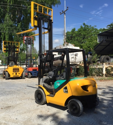 ขายครับรถยก KOMATSU FD20-16 รุ่นใหม่ชั่วโมงน้อย เก่าญี่ปุ่น เครื่องยนต์ดีเซล