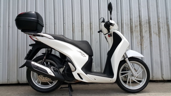 SH150i 2013 สภาพสวยมาก พร้อมใช้ รถนำเข้าคุณภาพดีกว่า ราคาไม่แพง SH150i 2013 สภาพสวยมาก พร้อมใช้ รถนำเข้าคุณภาพดีกว่า ราคาไม่แพง