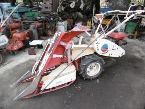 รถเกี่ยวข้าวเดินตาม  YANMAR   YB300D รหัสสินค้า : 80803393  Line ID: nihonmono  www.nihonmono.com