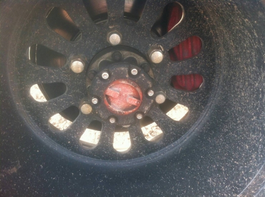 รถยนต์ ยี่ห้อ JEEP 6 สูบ ใช้ได้ทั้งแก๊สและเบนซิน รถยนต์ ยี่ห้อ JEEP 6 สูบ ใช้ได้ทั้งแก๊สและเบนซิน