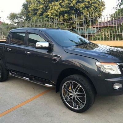 ขาย: FORD RANGER 2.2 XLT 4 ประตู เกียร์ ออโต้ ปี 2013 สีเทา ขายถูกค่ะ