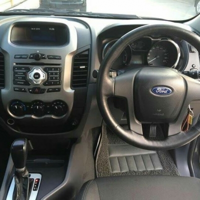 ขาย: FORD RANGER 2.2 XLT 4 ประตู เกียร์ ออโต้ ปี 2013 สีเทา ขายถูกค่ะ