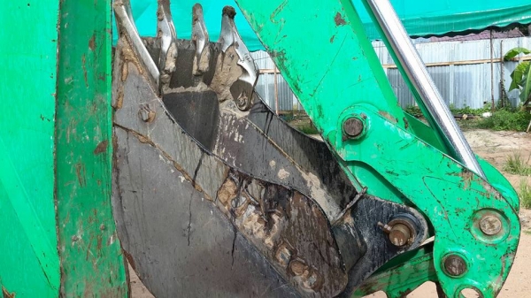 ขาย JCB รุ่น 3c เก่านอก ราคา 700000 บาท ต่อรองได้ สนใจติดต่อ 0982617875 , 0827156698