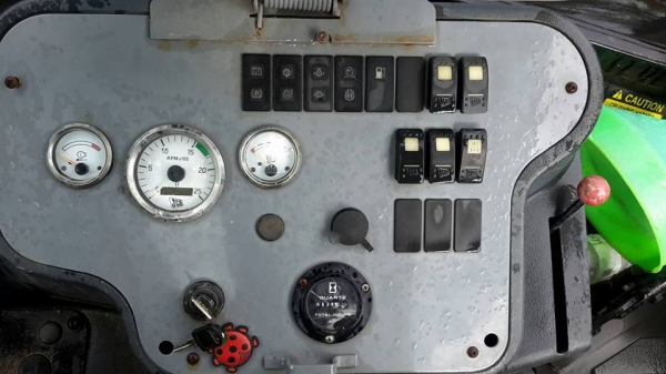 ขาย JCB รุ่น 3c เก่านอก ราคา 700000 บาท ต่อรองได้ สนใจติดต่อ 0982617875 , 0827156698