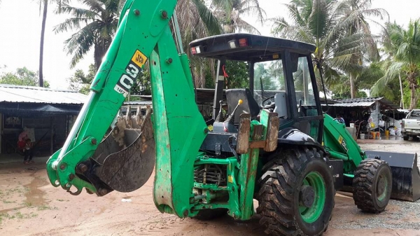 ขาย JCB รุ่น 3c เก่านอก ราคา 700000 บาท ต่อรองได้ สนใจติดต่อ 0982617875 , 0827156698