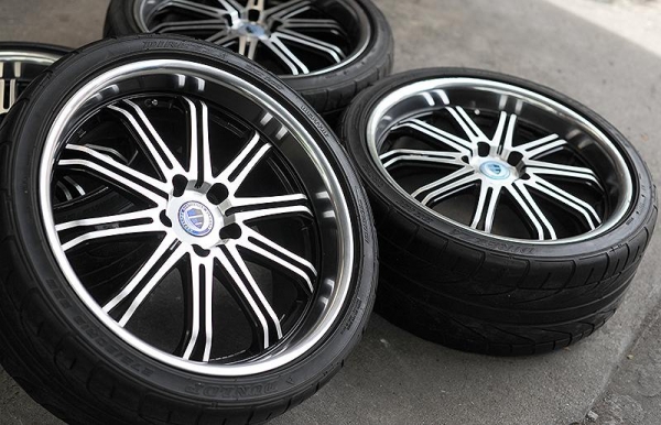 ล้อ W Work 19 พร้อมยาง 12,800.- ล้อ W Work 19 พร้อมยาง 12,800.-