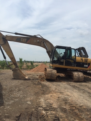 ขาย Cat320D เล่มทะเบียน ดูได้ที่ลาดหลุมแก้ว มี 2 คันให้เลือก