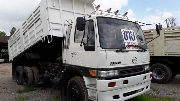 ขาย 3m  2คัน 2k  1คัน  ราคาไม่แรง สภาพพร้อมใช้งาน ภายในดีครบหมด ยาง 70\%