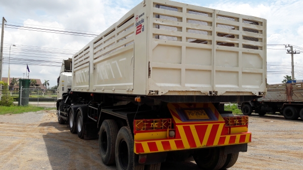 ขาย หัวลากhino mega 320 ปี51  มีทั้งหัว หาง  ราคาไม่แรง  ต่อลองได้ ครับ ไฟแนนซ์มีให้ รถสวย ยางเต็มหมดพร้อมใช้งาน