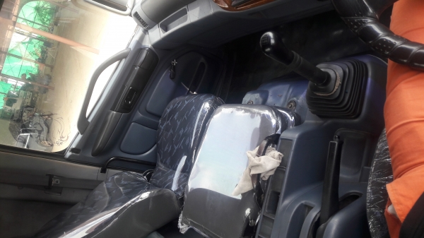 ขาย หัวลากhino mega 320 ปี51  มีทั้งหัว หาง  ราคาไม่แรง  ต่อลองได้ ครับ ไฟแนนซ์มีให้ รถสวย ยางเต็มหมดพร้อมใช้งาน